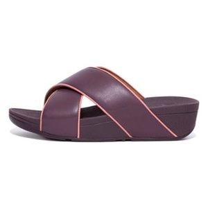 NWT Fitflop Lulu criss-cross slides size 8